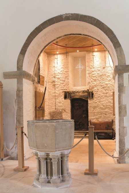 Tower arch and ringing chamber